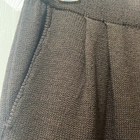 St. John Sport Vintage  Brown Knit Pants. EUC. Size 8. - Picture 2 of 7
